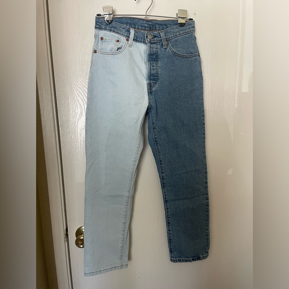 Levi’s || 501 Original Cropped High Rise Straight Leg Jeans